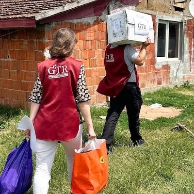 essential-needs-delivery-400 Easter packages for the children